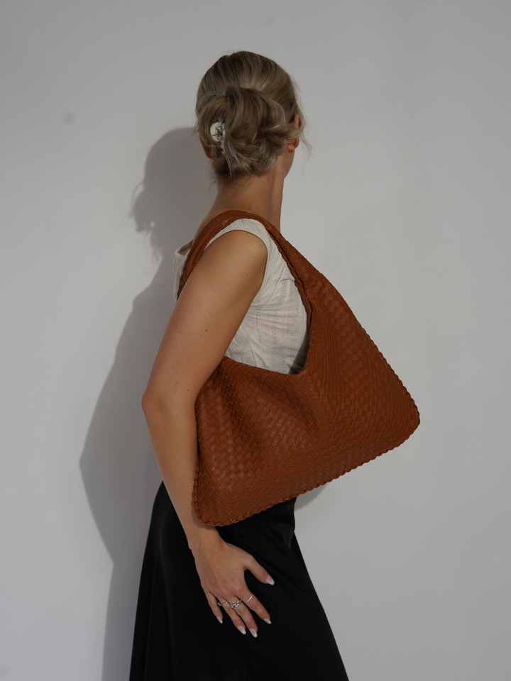 Sac Samara One Shoulder Wonder