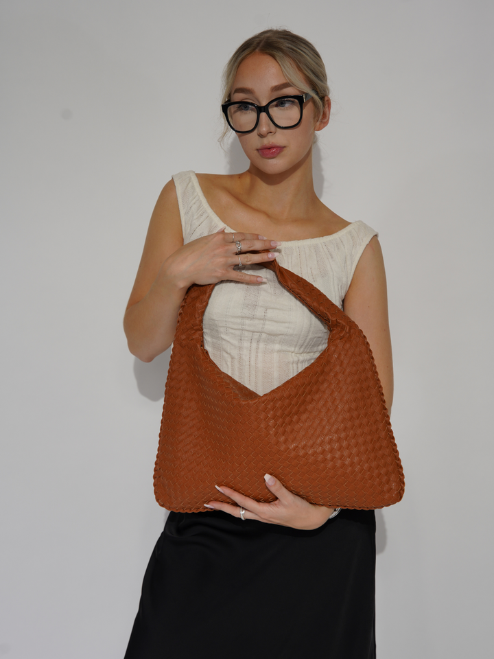 Sac Samara One Shoulder Wonder