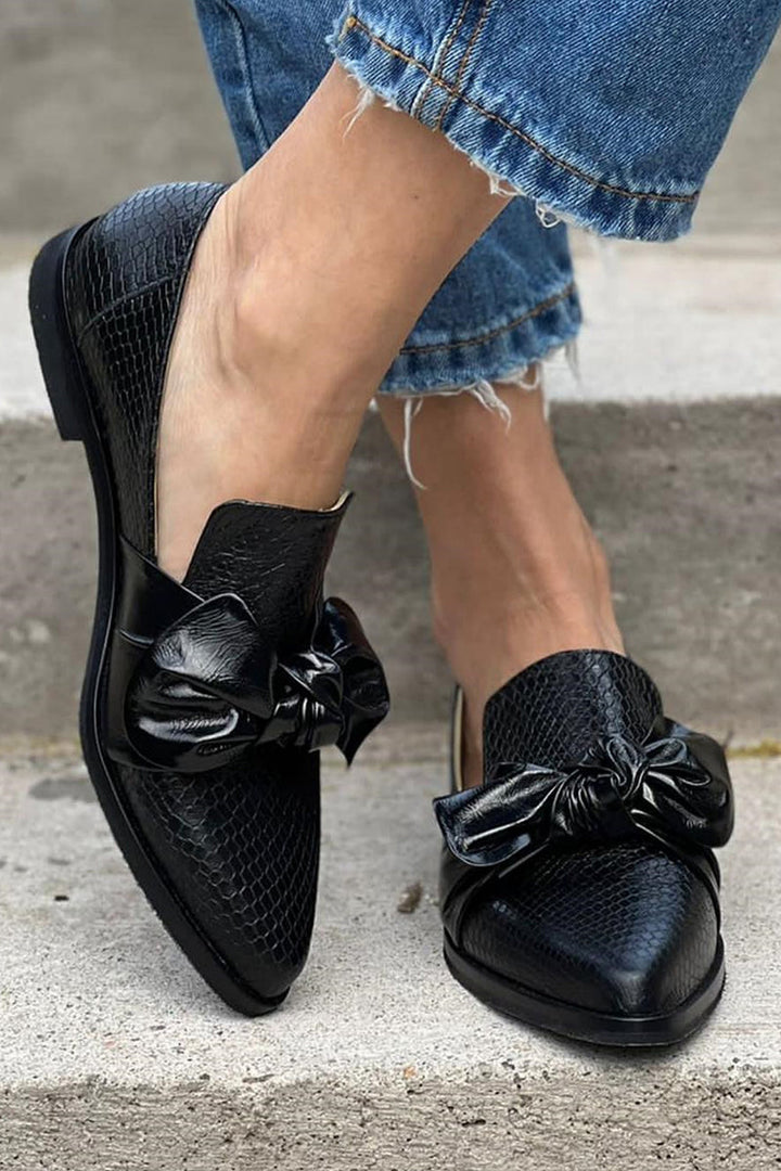 Orla™ - Mocassins noirs avec nœud