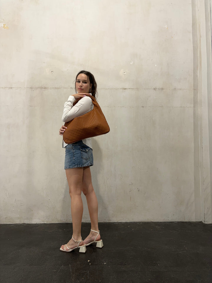 Sac Samara One Shoulder Wonder